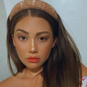 Meet your Posher, Helida